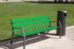 BENCH-ECOTEC-in-green-in-place